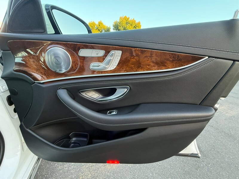 Used 2018 Mercedes-Benz E 300 image 36