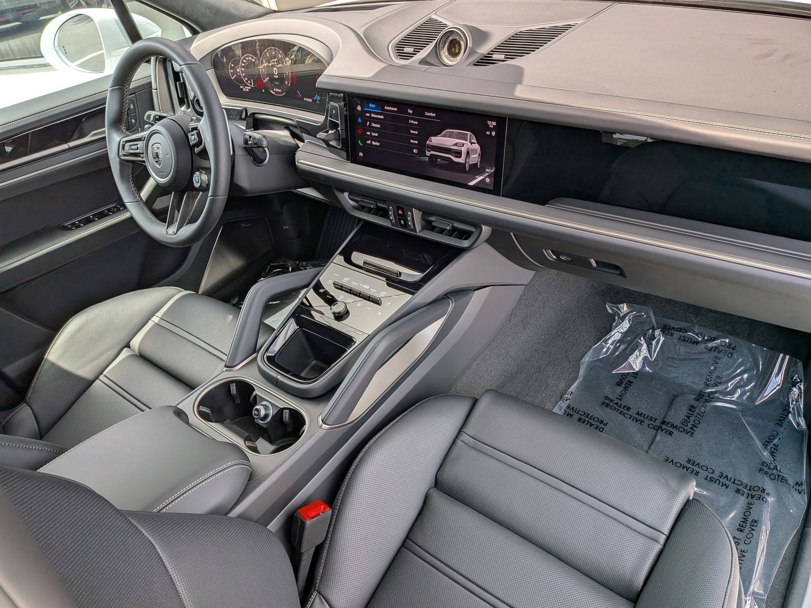 New 2026 Porsche Cayenne Turbo image 27