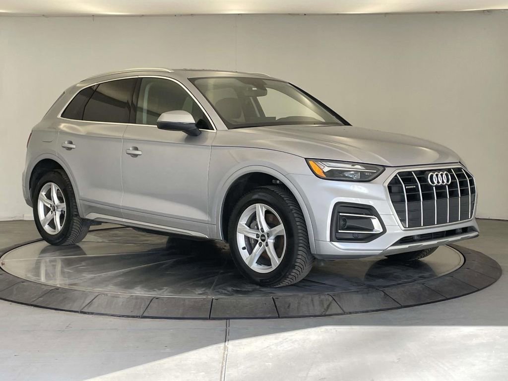 Certified 2023 Audi Q5 2.0T Premium w/ Convenience Package image 9