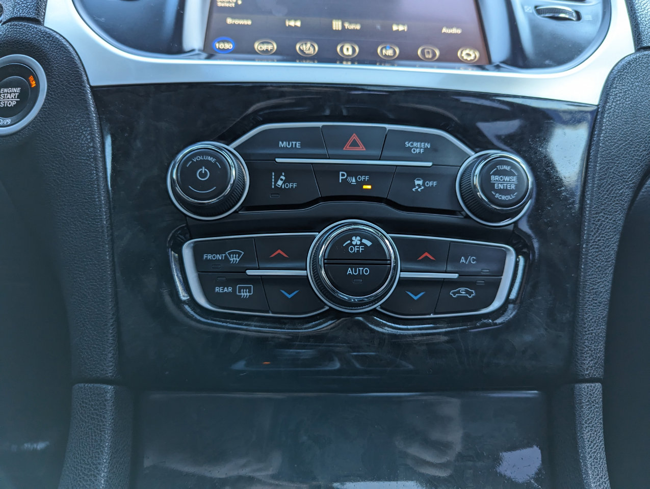 Used 2021 Chrysler 300 Touring L image 23