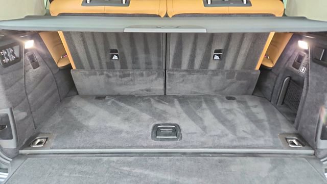 Used 2026 BMW X7 xDrive40i image 15