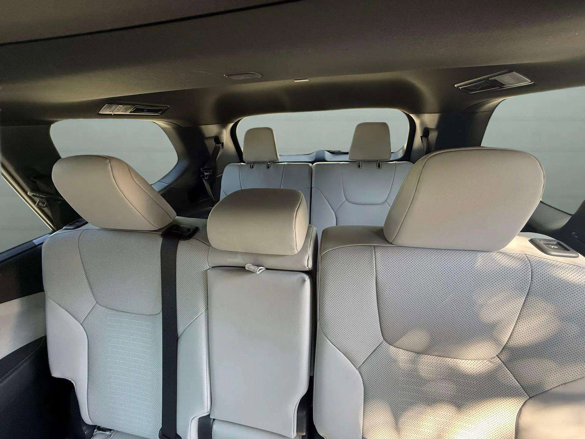 Used 2025 Lexus TX 350 350 Premium w/ Technology Package image 34