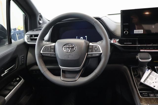 New 2026 Toyota Sienna Platinum AWD/4WD image 16