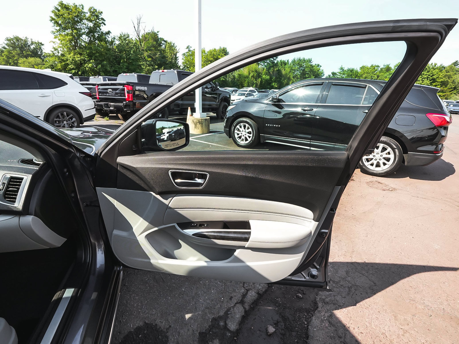 Used 2019 Acura TLX w/ Technology Package AWD/4WD image 14