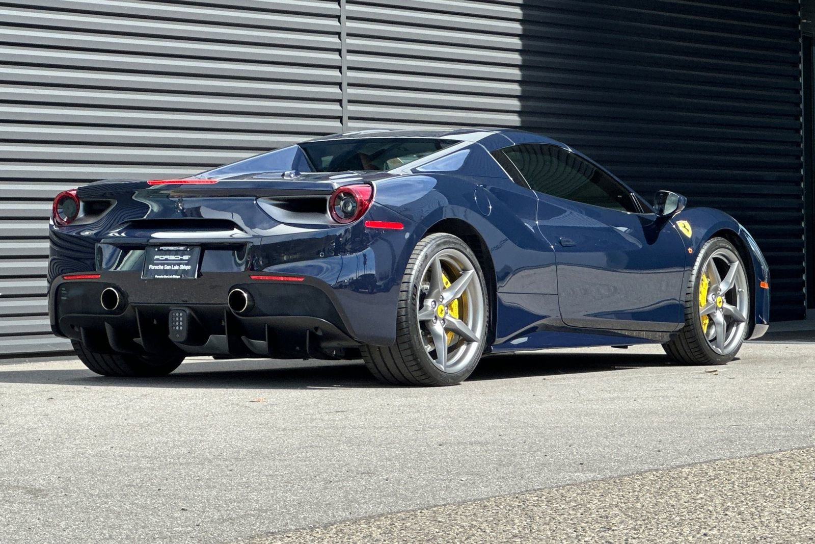 Used 2018 Ferrari 488 Spider image 8