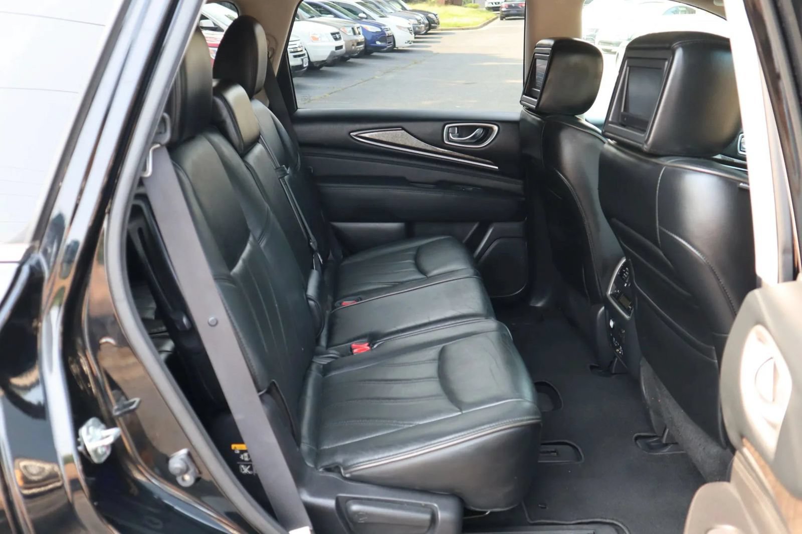 Used 2013 INFINITI JX35 AWD w/ Premium Pkg image 21