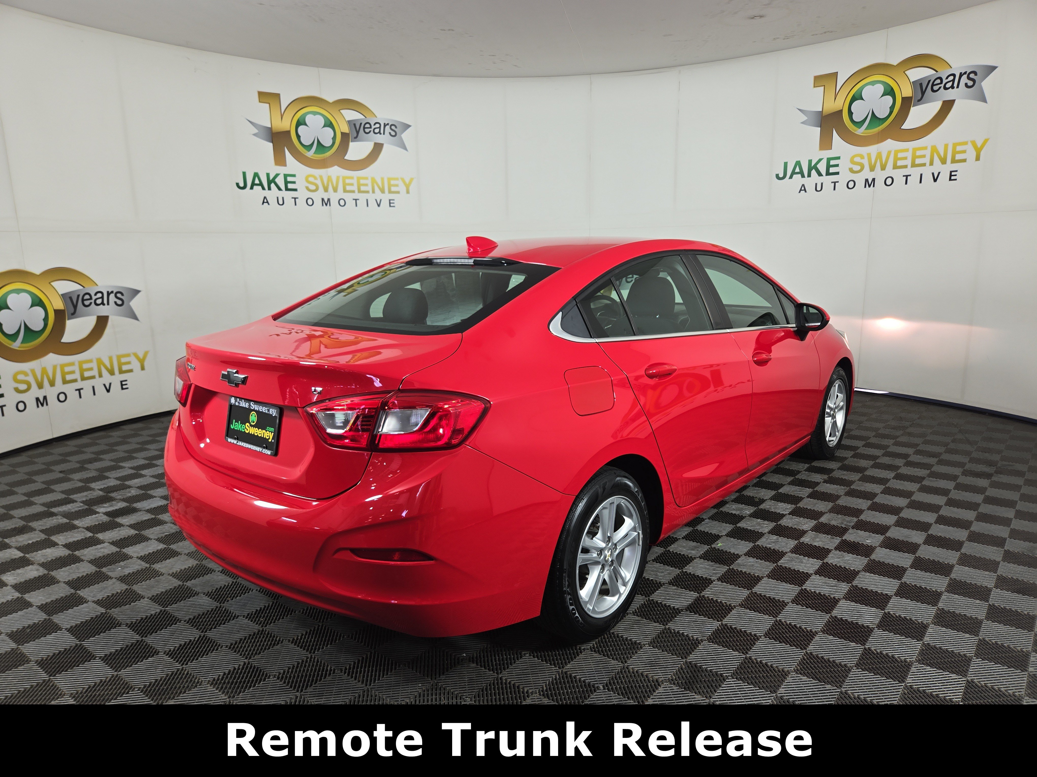 Used 2018 Chevrolet Cruze LT FWD image 9