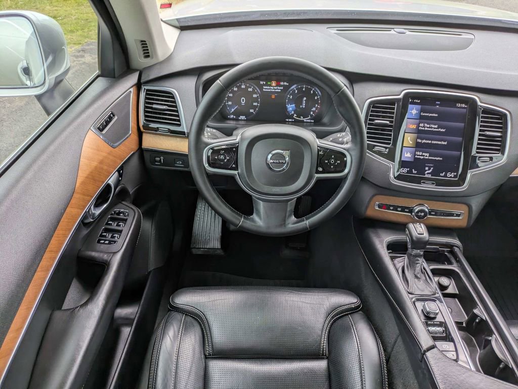 Used 2018 Volvo XC90 T6 Inscription w/ Convenience Package AWD/4WD image 18