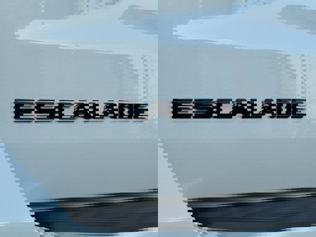 New 2026 Cadillac Escalade ESV Sport w/ LPO, ONYX Package image 9