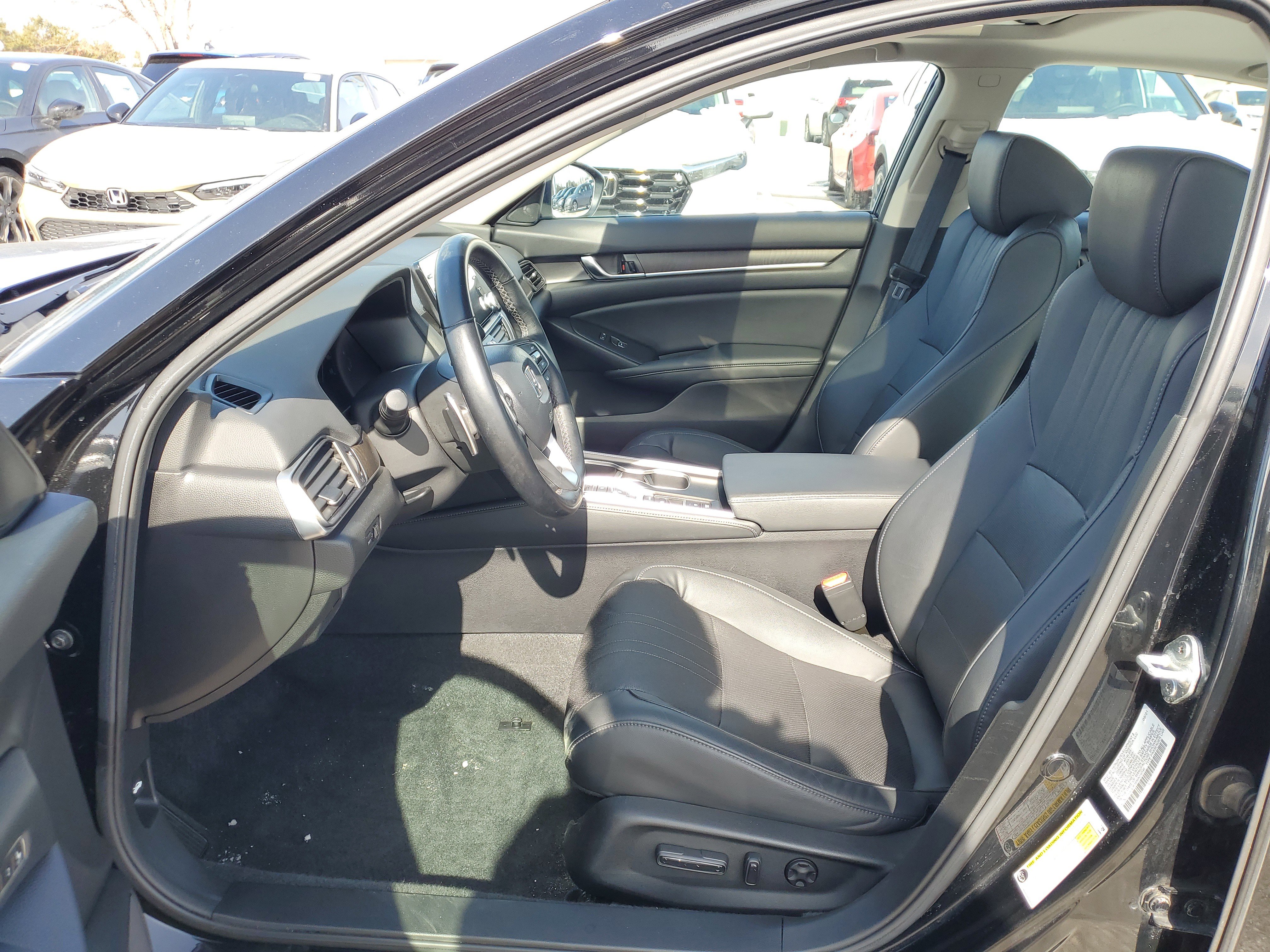 Certified 2021 Honda Accord EX-L image 9