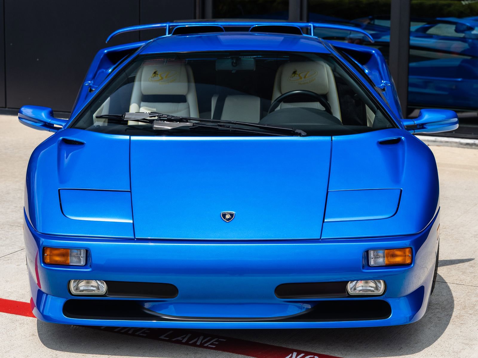 Used 1998 Lamborghini Diablo SV RWD image 6