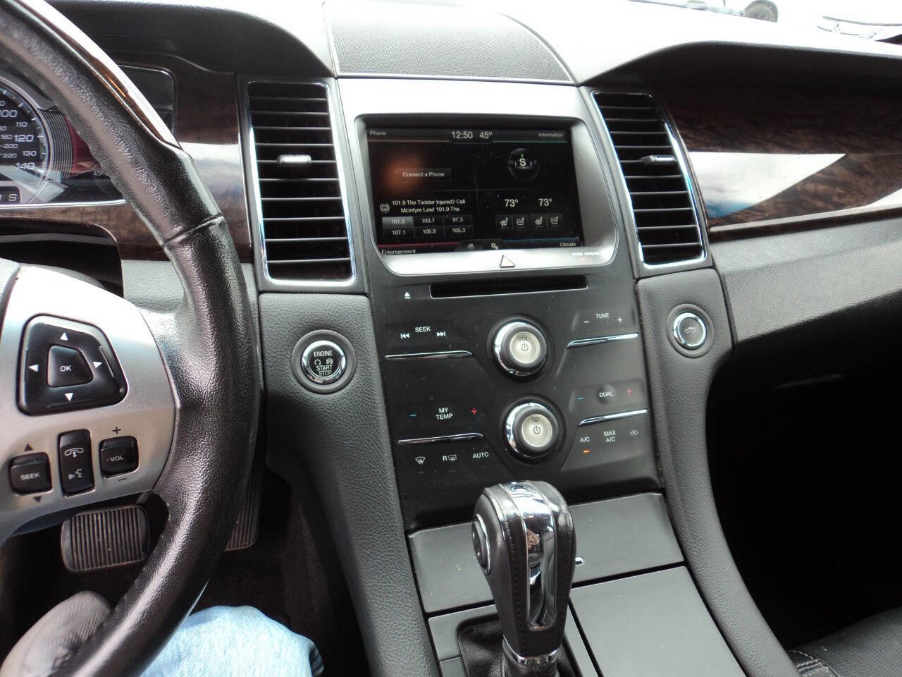 Used 2015 Ford Taurus Limited image 10