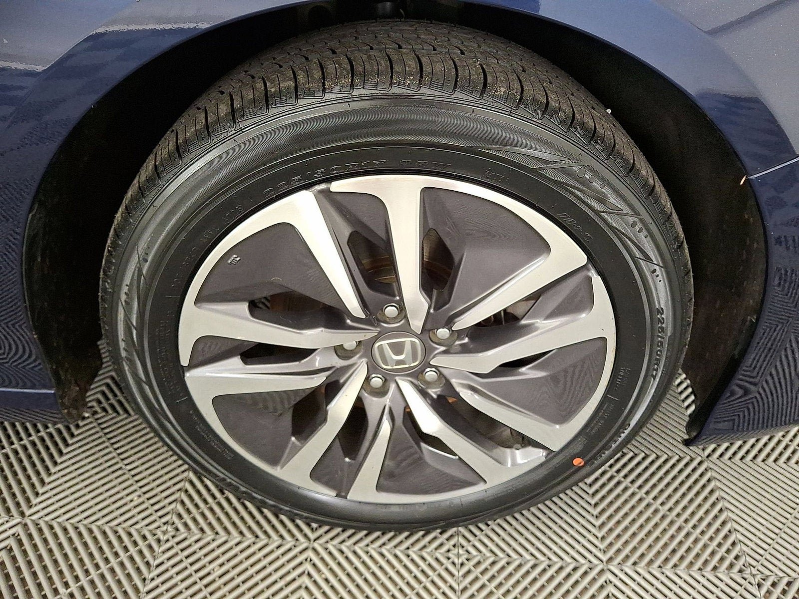 Used 2020 Honda Accord EX image 27