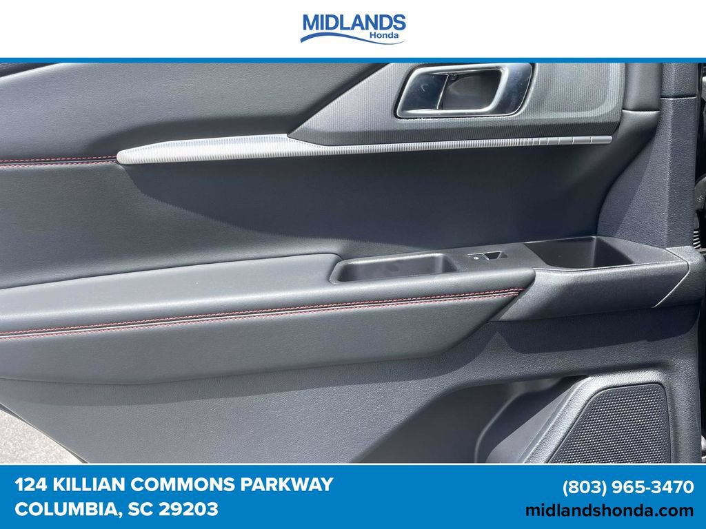 Used 2026 Ford Explorer ST-Line w/ ST-Line Street Pack AWD/4WD image 14