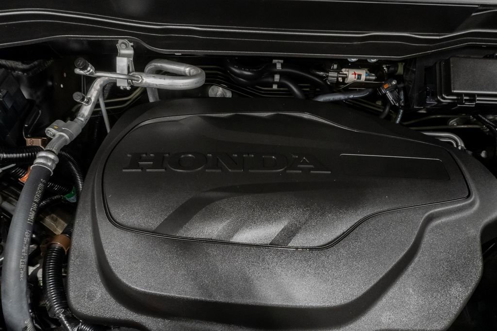 Used 2025 Honda Passport Black Edition image 4