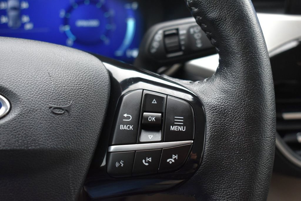 Used 2021 Ford Escape SEL w/ Technology Package image 19