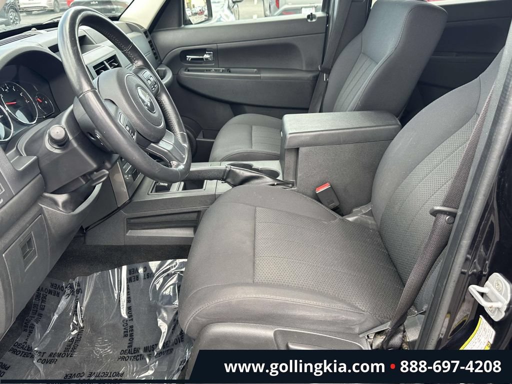 Used 2011 Jeep Liberty Sport w/ Popular Equipment Group AWD/4WD image 17