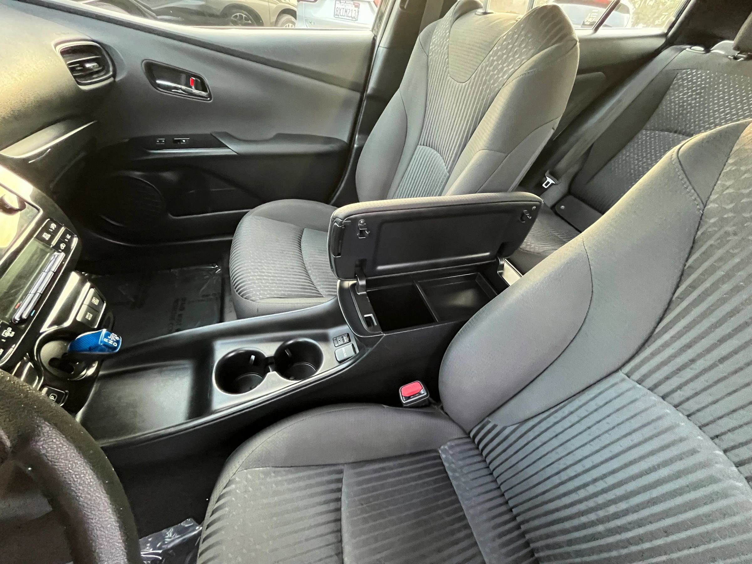 Used 2016 Toyota Prius Two FWD image 18