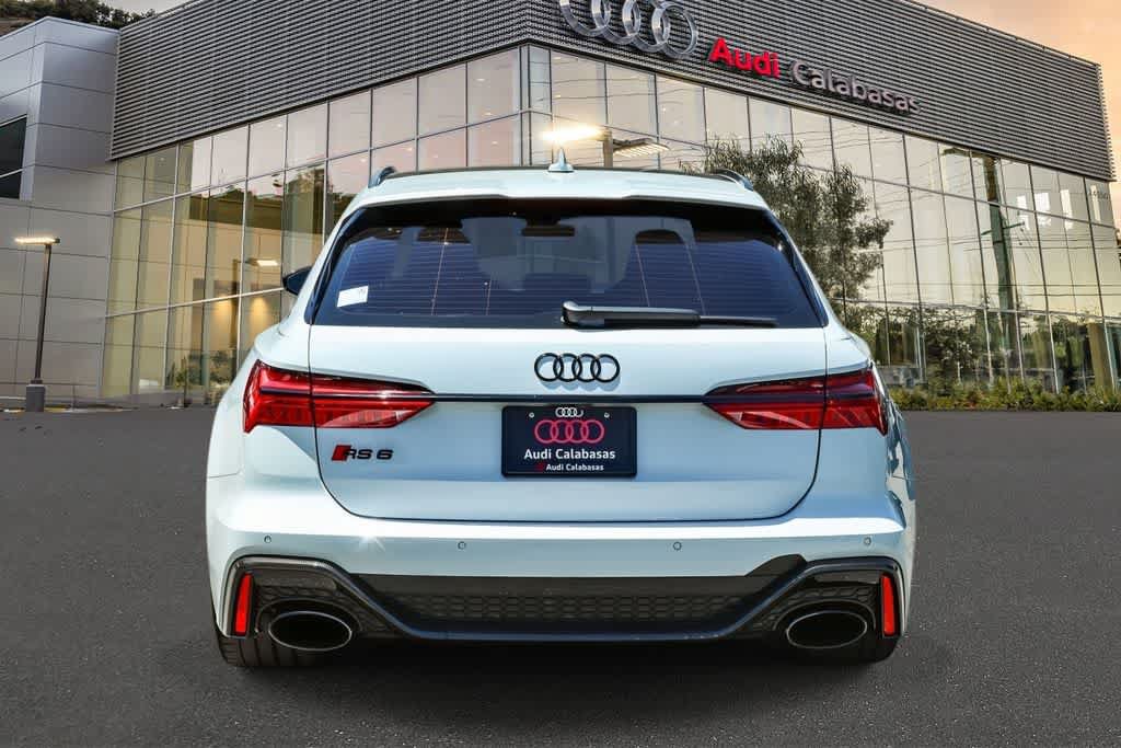 Used 2022 Audi RS 6 w/ Carbon Optic Package AWD/4WD image 3