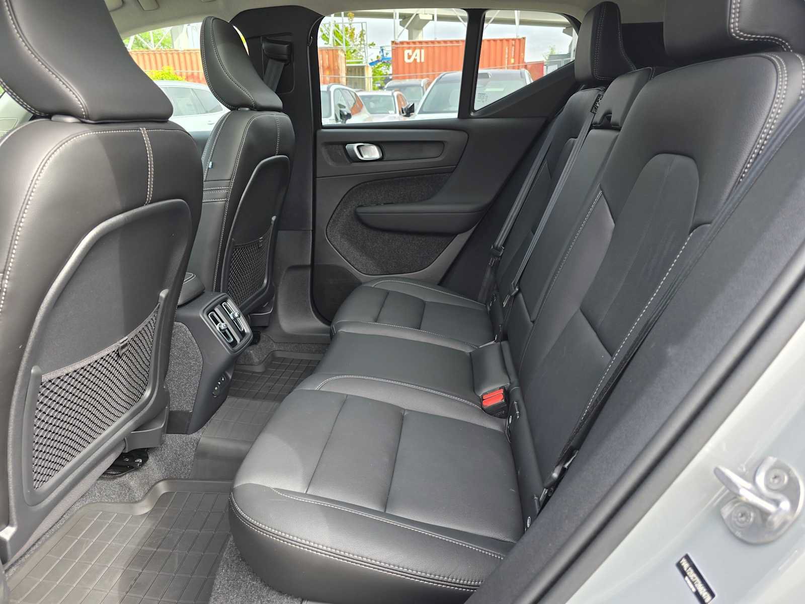 Used 2026 Volvo XC40 B5 Plus w/ Protection Package Premier AWD/4WD image 15