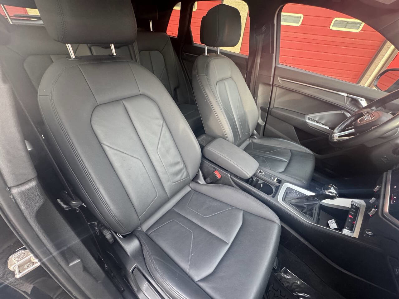 Used 2020 Audi Q3 2.0T Premium w/ Convenience Package image 24