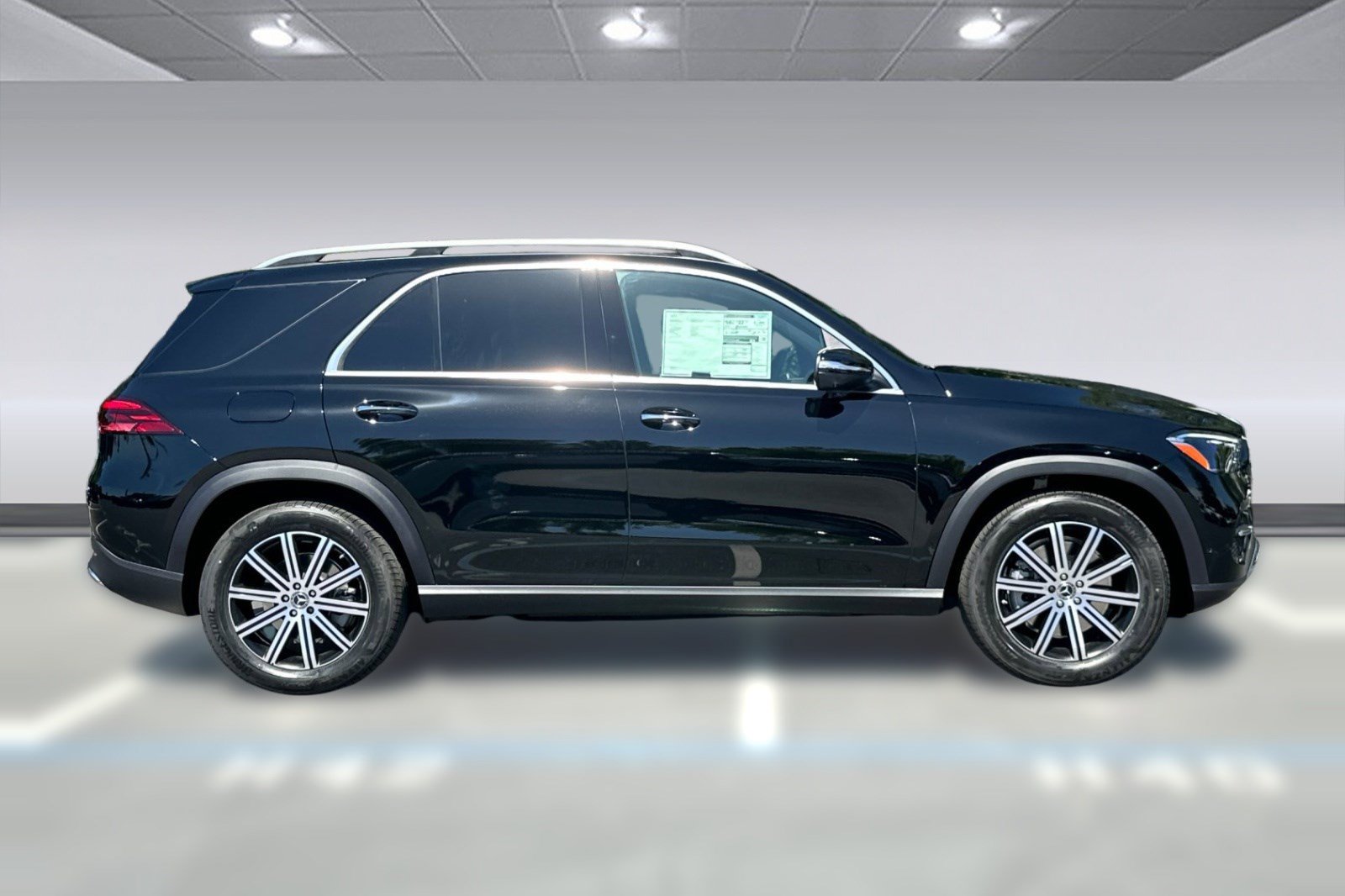 New 2026 Mercedes-Benz GLE 450e 4MATIC image 8