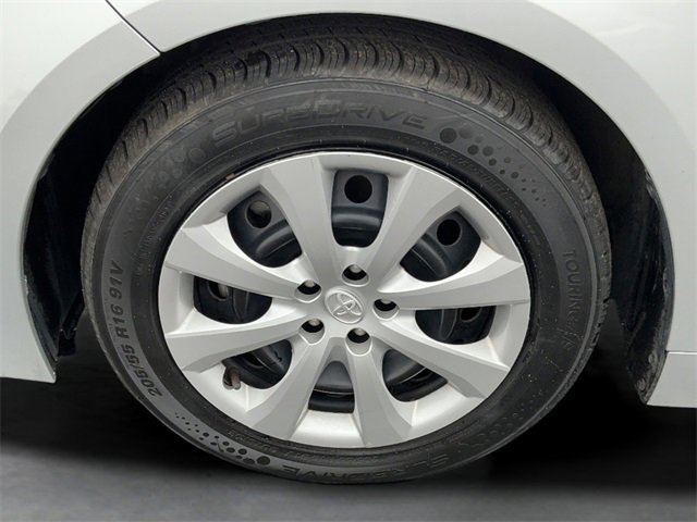Used 2024 Toyota Corolla LE image 9