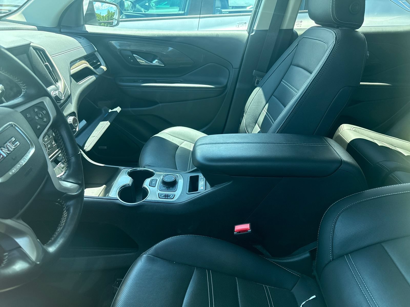Used 2022 GMC Terrain Denali AWD/4WD image 9