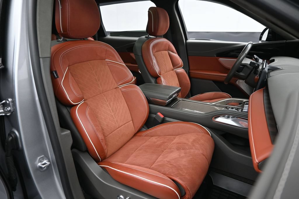 Used 2024 Lincoln Nautilus Black Label w/ Jet Appearance Package (87T) AWD/4WD image 23
