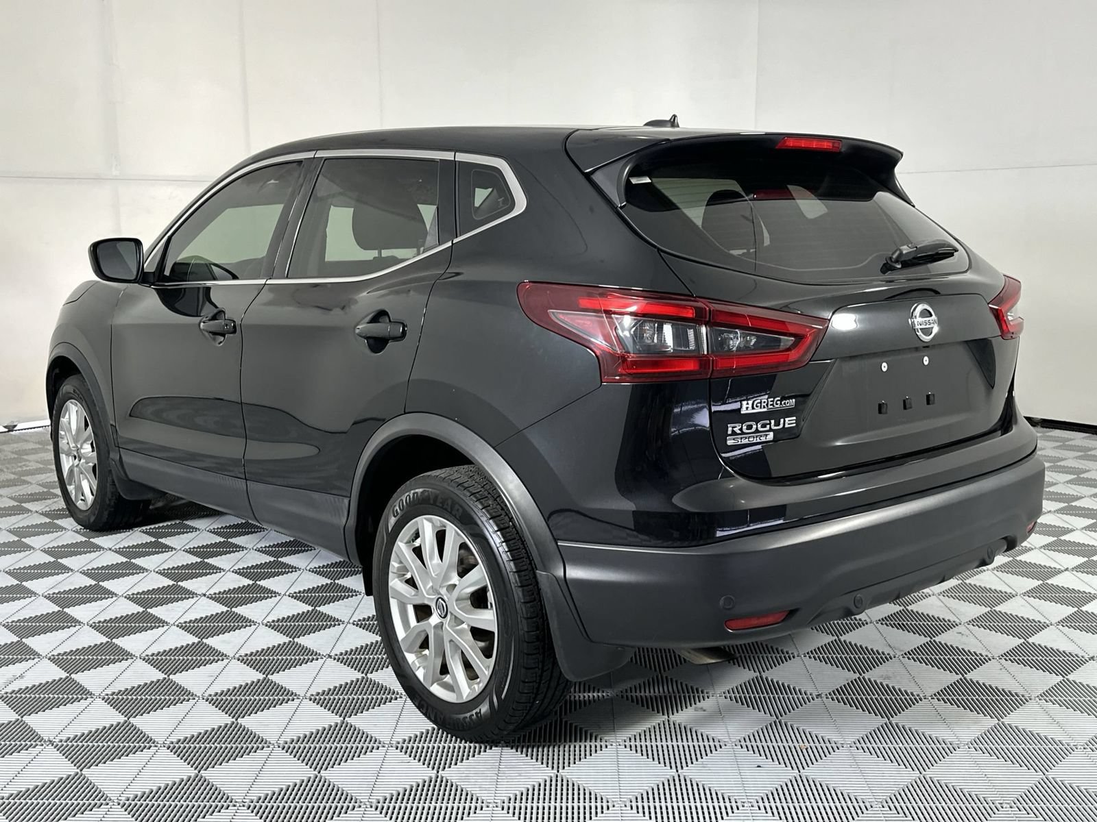Used 2021 Nissan Rogue Sport S FWD image 6