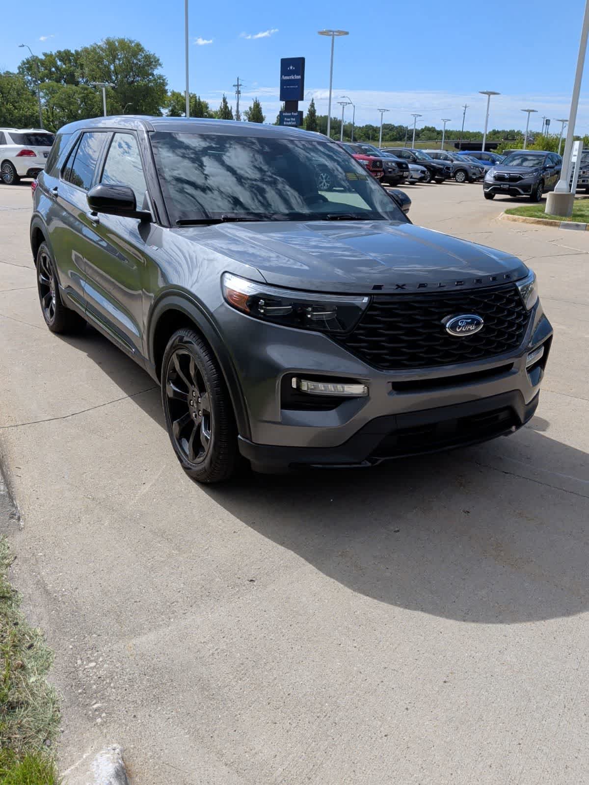 Used 2022 Ford Explorer ST-Line AWD/4WD image 10