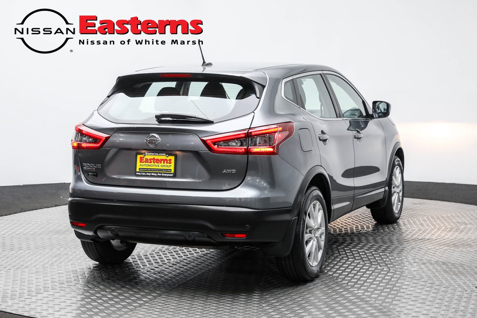 Used 2022 Nissan Rogue Sport S image 6