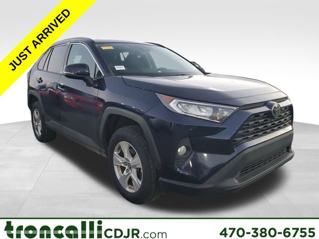 Used 2021 Toyota RAV4 XLE image 1