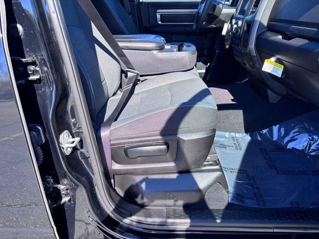 Used 2022 RAM 1500 Classic Warlock w/ Electronics Group AWD/4WD image 28