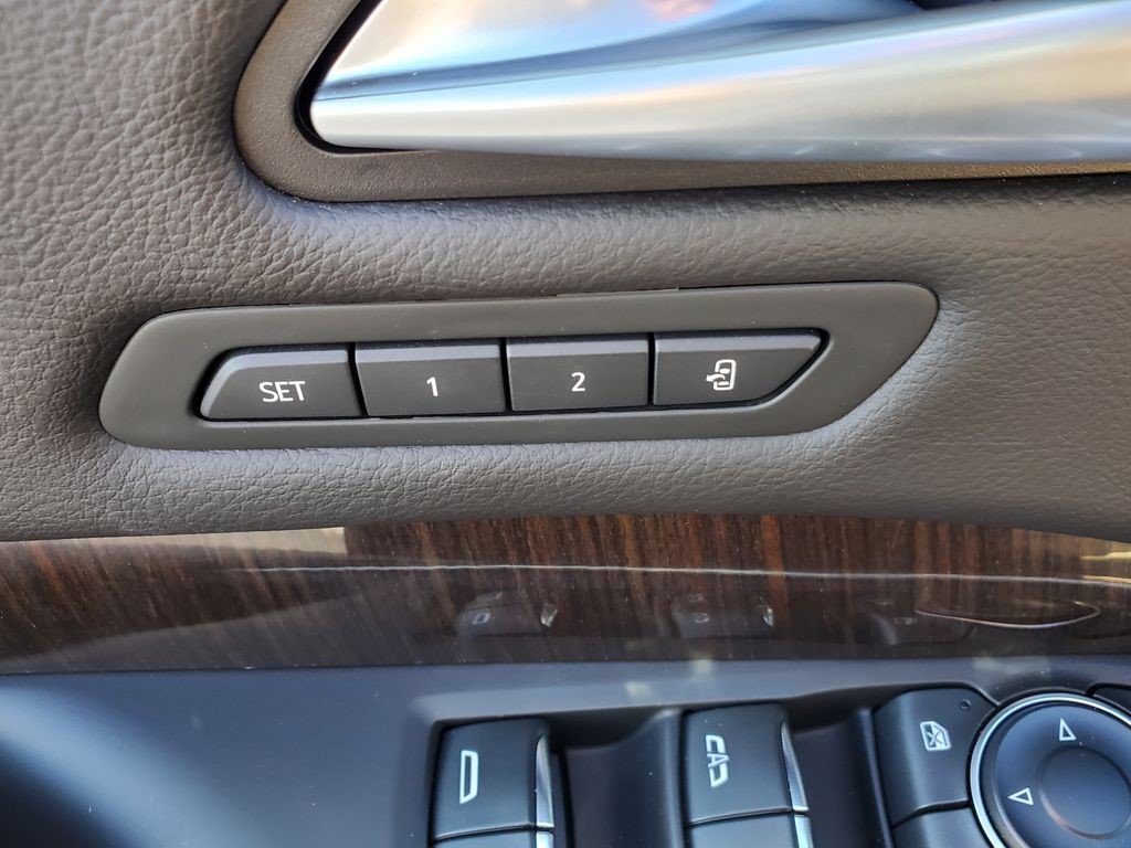 Certified 2024 Cadillac XT4 Premium Luxury AWD/4WD image 14