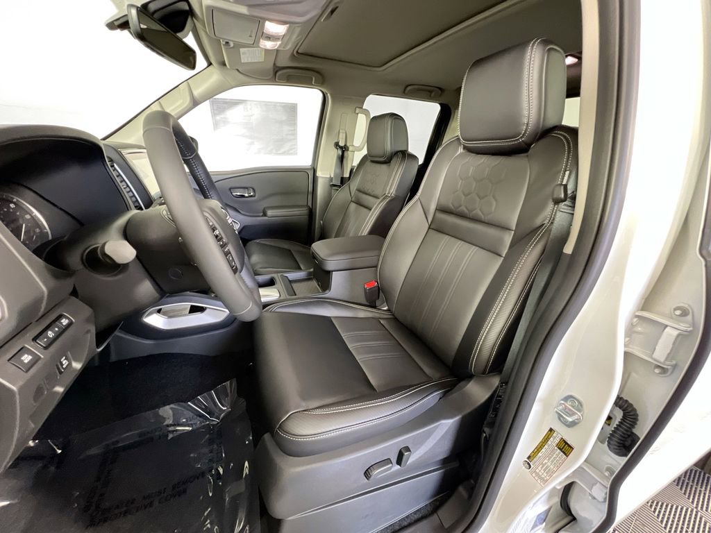 Certified 2024 Nissan Frontier SL w/ Technology Package image 21