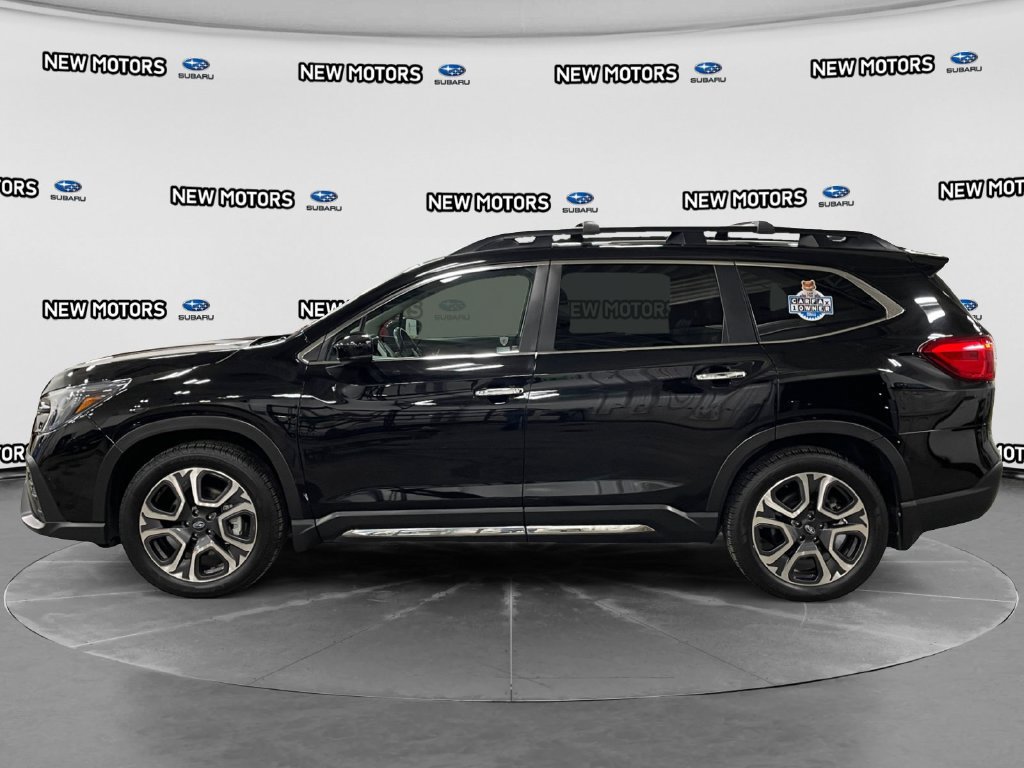 Used 2024 Subaru Ascent Touring AWD/4WD image 2