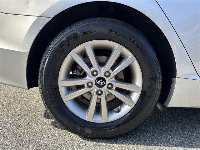Used 2016 Hyundai Sonata SE image 17