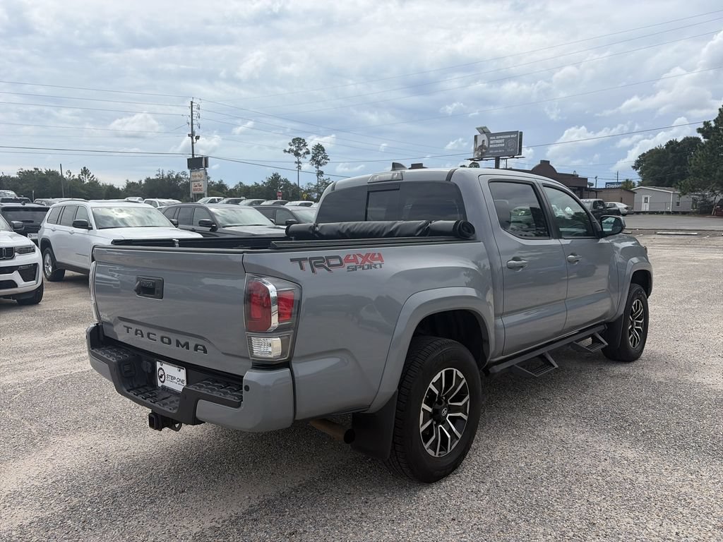 Used 2020 Toyota Tacoma TRD Sport w/ TRD Premium Sport Package AWD/4WD image 6
