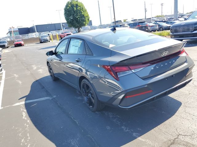 New 2026 Hyundai Elantra SEL Sport FWD image 3