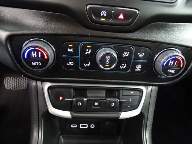 Used 2022 GMC Terrain SLE w/ Driver Convenience Package image 12