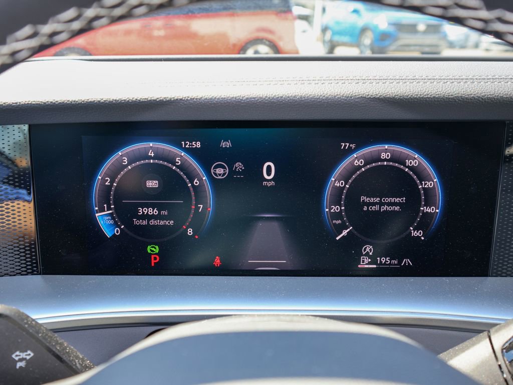 Used 2025 Volkswagen Tiguan SE image 23