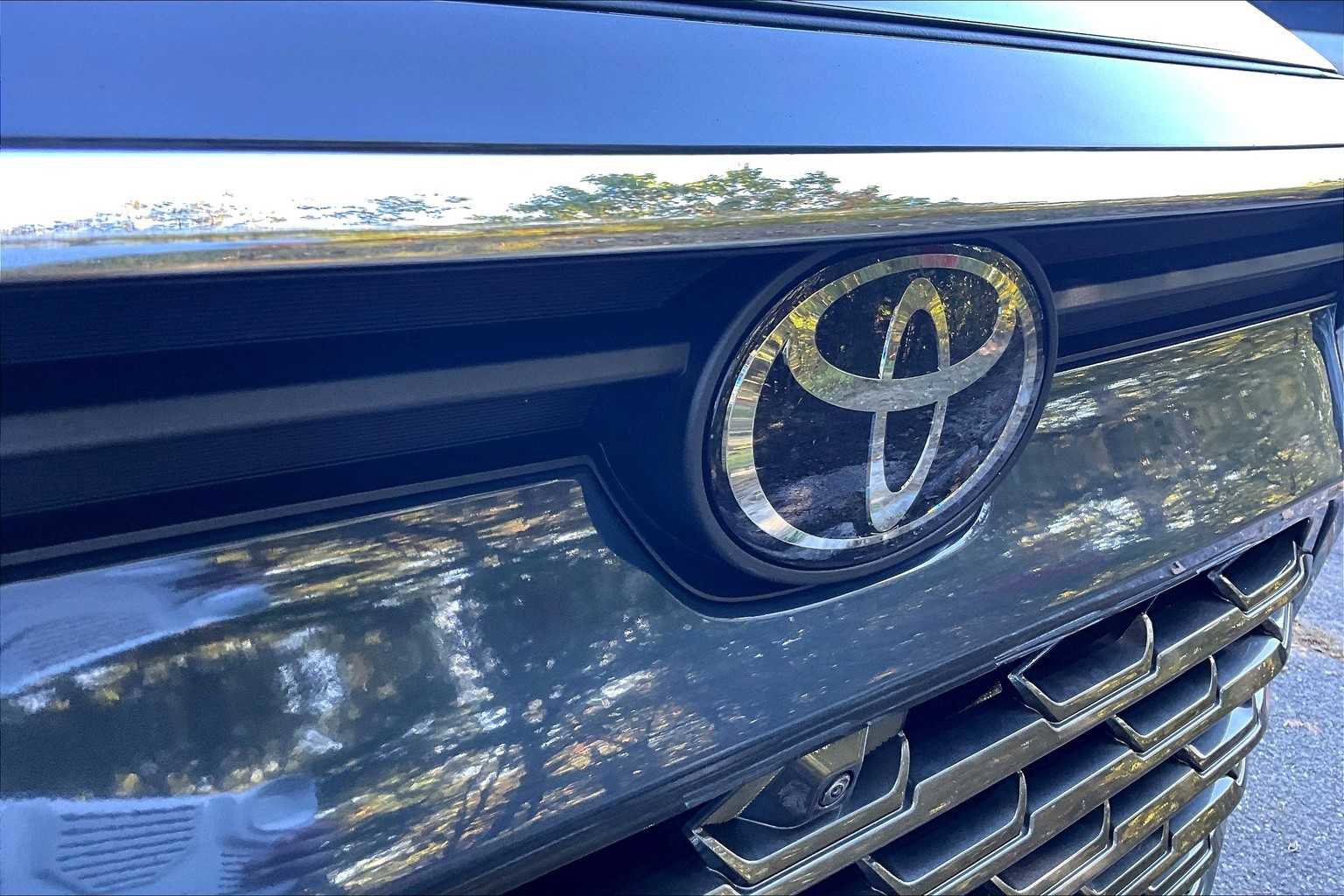 Used 2024 Toyota Grand Highlander AWD Hybrid image 28