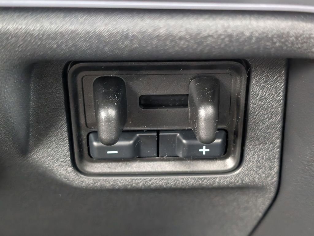 New 2025 Ford Expedition Platinum w/ Stealth Performance Package image 39