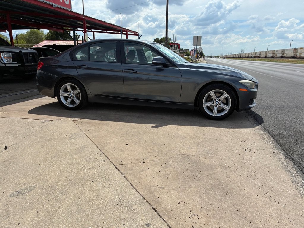 Used 2014 BMW 328i xDrive Sedan AWD/4WD image 4