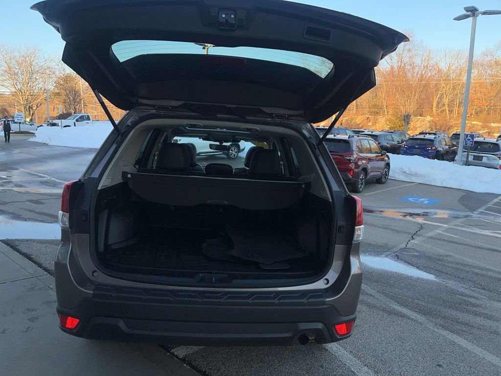 Used 2022 Subaru Forester Premium image 27