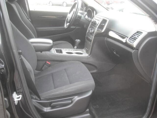 Used 2012 Jeep Grand Cherokee Laredo w/ Laredo E Group image 26