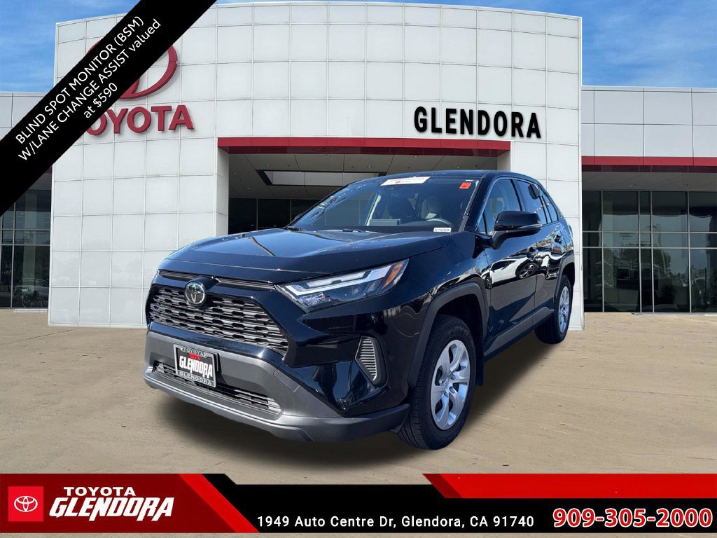 Certified 2025 Toyota RAV4 LE FWD image 6