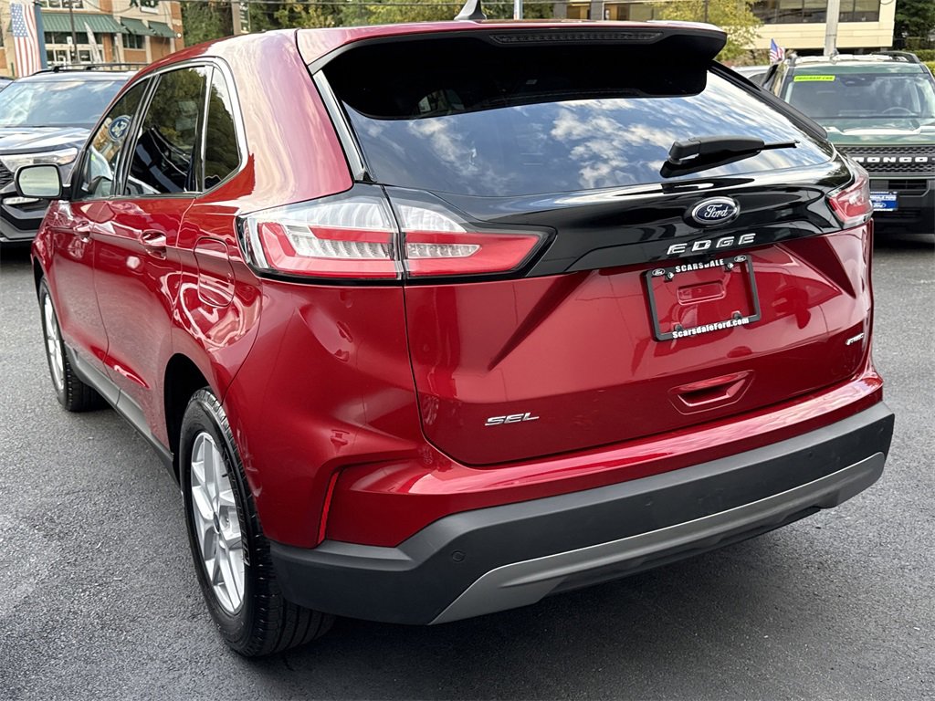 Used 2022 Ford Edge SEL w/ Convenience Package image 4