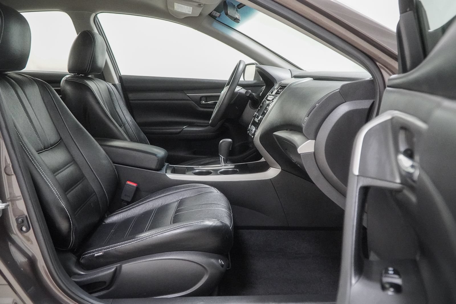 Used 2015 Nissan Altima 2.5 S w/ Power Driver Seat Package FWD image 33